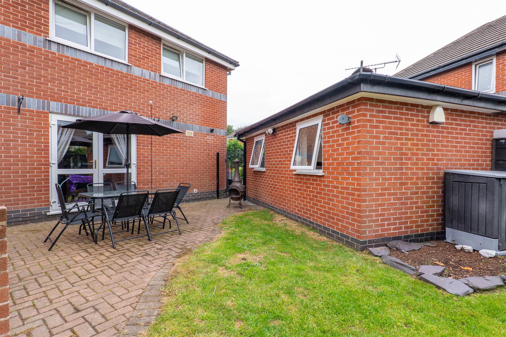4 bed property in Old Gates Drive, Blackburn
